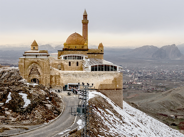 Sahipsiz Kümbet