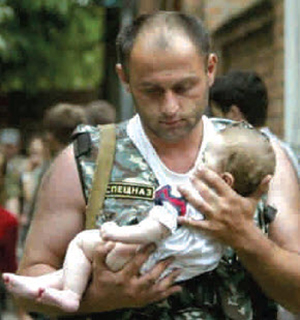 Beslan`da Çocukları Ruslar Öldürdü