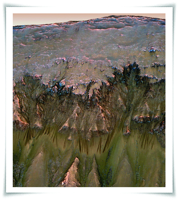 Mars`ı Su Bastı