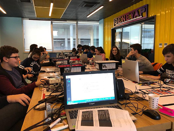 Milli Teknoloji Hamlesi DENEYAP Atölyeleri İle Güçlenecek