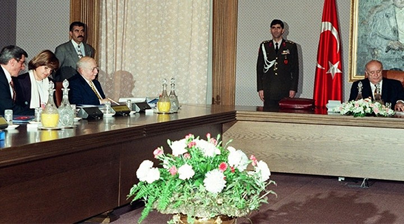 Keşke Siz Konuşsaydınız Hocam!