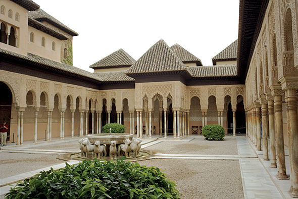 Kızıl Kale: Al-Hamra Sarayı