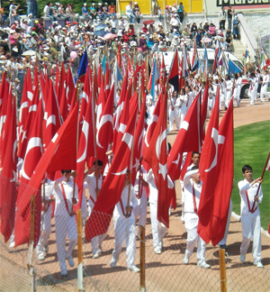 Bir Törenlik Hayatlar