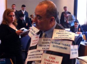 Levent Kırca Gibisiniz Sayın Vekil!