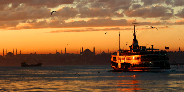 İstanbul: Geç Kalmaktan Korkan Sinirli İnsanların Şehri