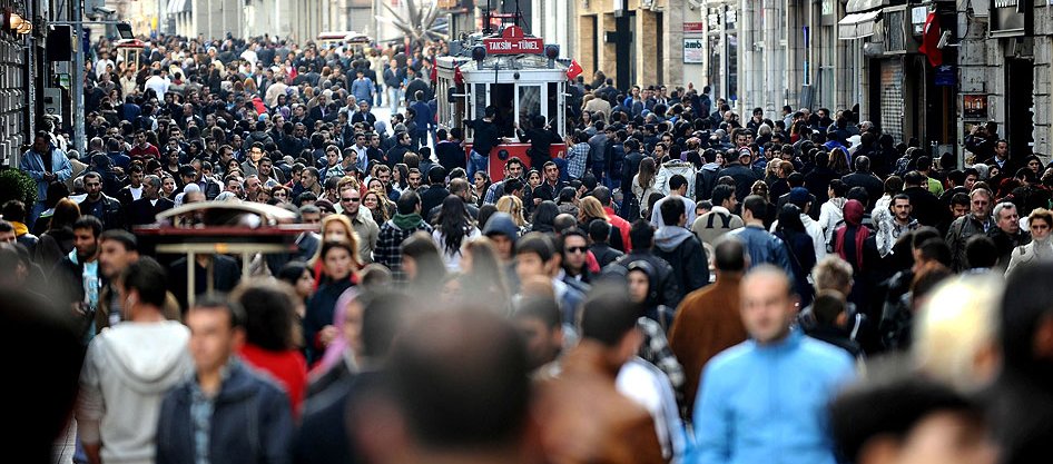 Yapılan Her Araştırmada Mutsuz ve Umutsuz Türkiye (!)