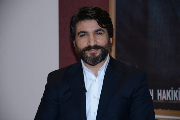 Avrupalıların Kapısında Beklediği Genç!