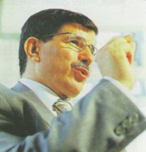 Ruhunun Nefesiyle Çalışan Adam: Ahmet Davutoğlu
