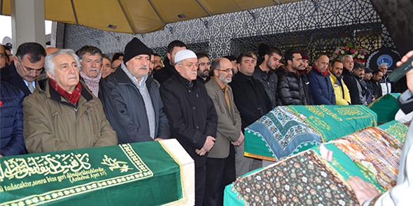 Usta Edebiyatçı Ali Haydar Haksal`ın Annesi Vefat Etti!