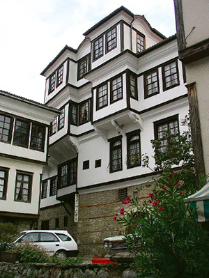 Ohri`de Bizi Bulan Ecdat