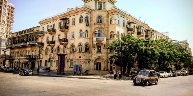 Kafkas Notları VII - Hazar`ın Kıyısında Modern ve Tarihi Bir Şehir "Bakü"